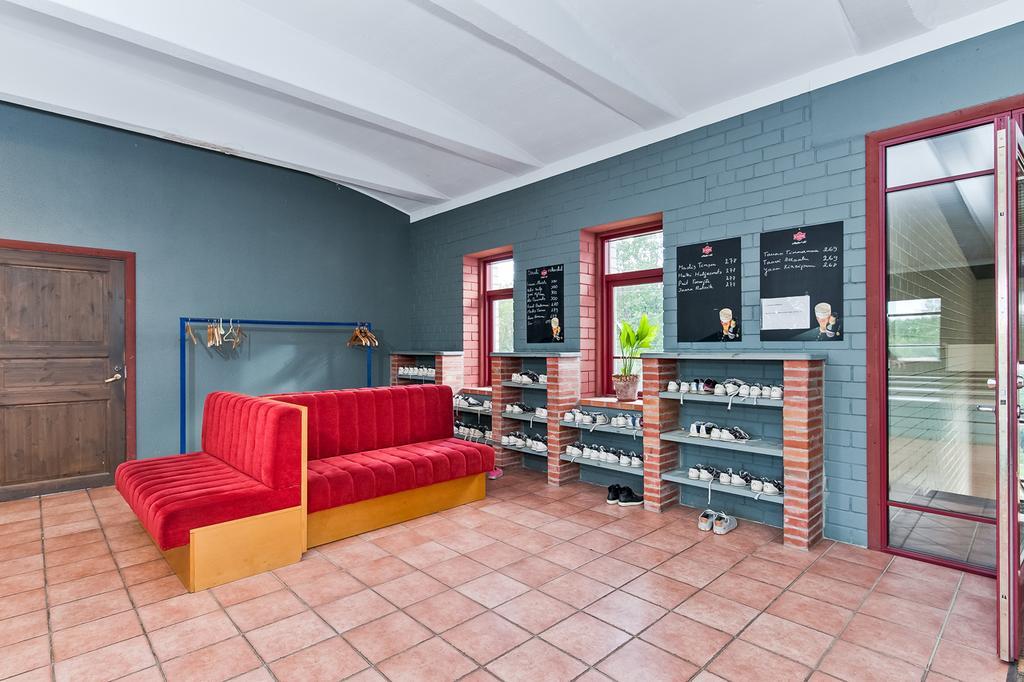 Veskisilla Hotel Türi Esterno foto