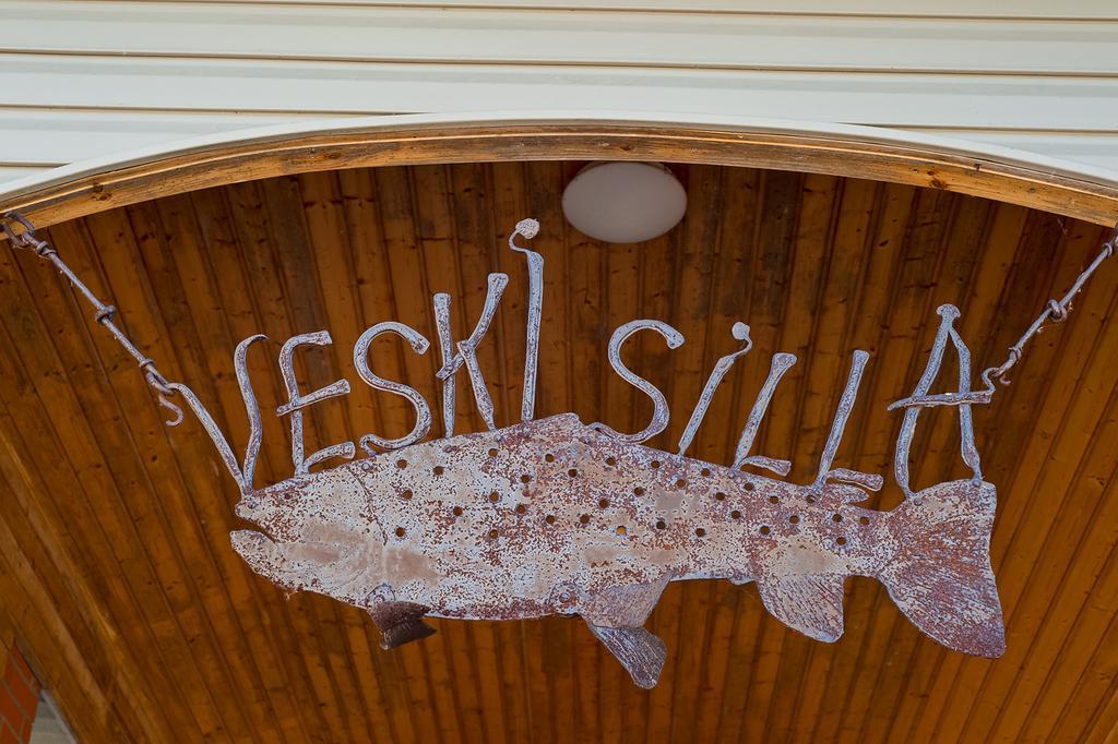 Veskisilla Hotel Türi Esterno foto